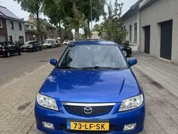 Blauw Gebruikt 2002 Mazda 323 Exclusive Hatchback | € 1.999