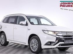 Wit Gebruikt 2020 Mitsubishi Outlander P-HEV Intense+ SUV | € 25.900 (Eerlijke prijs)