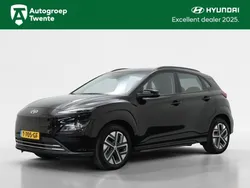 Zwart Gebruikt 2022 Hyundai Kona Comfort SUV | € 22.445 (Eerlijke prijs)