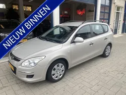 Grijs Gebruikt 2009 Hyundai i30 Active Stationwagen | € 2.299 (Eerlijke prijs)