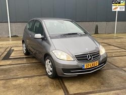 Grijs (metallic) Gebruikt 2010 Mercedes A160 MPV | € 4.425 (Eerlijke prijs)