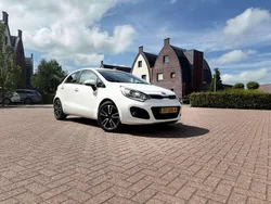 Wit Gebruikt 2012 Kia Rio MPV | € 7.795 (Duur)