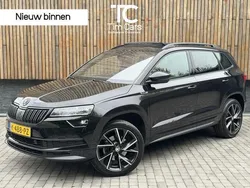 Zwart Gebruikt 2021 Skoda Karoq SportLine SUV | € 26.950 (Eerlijke prijs)
