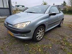 Grijs Gebruikt 2002 Peugeot 206 Cabriolet | € 895 (Goede deal)
