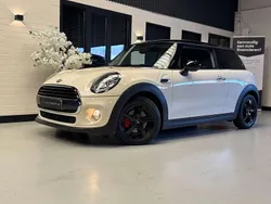 Gebruikt 2016 Mini Cooper Business Hatchback | € 12.450 (Super prijs)