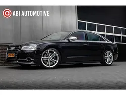 Zwart Gebruikt 2014 Audi S8 S-Line Sedan | € 42.945