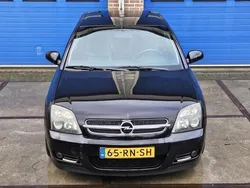 Zwart, metallic lak Gebruikt 2005 Opel Vectra GTS Elegance Hatchback | € 1.750 (Eerlijke prijs)