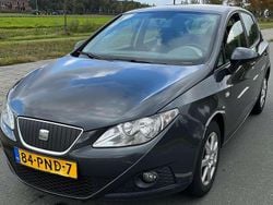 Grijs Gebruikt 2011 Seat Ibiza Style MPV | € 2.000 (Eerlijke prijs)