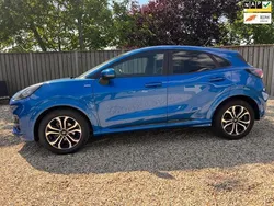 Blauw, metallic lak Gebruikt 2021 Ford Puma ST-Line SUV | € 20.650 (Eerlijke prijs)