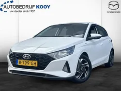 Wit Gebruikt 2022 Hyundai i20 Comfort Hatchback | € 17.745 (Eerlijke prijs)