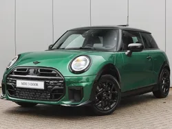 Groen Nieuw 2025 Mini John Cooper Works Hatchback | € 46.950