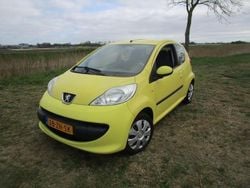 Geel Gebruikt 2008 Peugeot 107 Hatchback | € 950 (Super prijs)