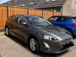 Grijs Gebruikt 2019 Ford Focus Trend Sedan | € 12.500 (Iets duurder)