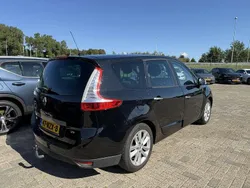 Zwart Gebruikt 2011 Renault Scénic III MPV | € 3.999 (Eerlijke prijs)