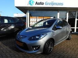 Grijs (metallic) Gebruikt 2009 Mazda 2 Edition Hatchback | € 5.795 (Eerlijke prijs)