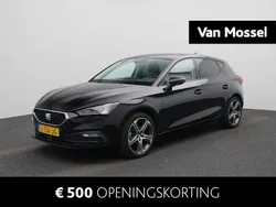 Zwart, metallic lak Gebruikt 2021 Seat Leon Business Hatchback | € 17.944 (Eerlijke prijs)