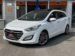 Wit Gebruikt 2016 Hyundai i30 Premium Stationwagen | € 12.950 (Eerlijke prijs)