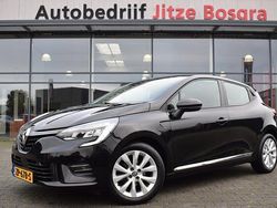Zwart Gebruikt 2019 Renault Clio IV Zen Hatchback | € 12.950 (Eerlijke prijs)