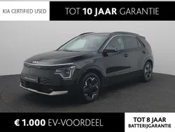 Zwart, metallic lak Gebruikt 2023 Kia e-Niro SUV | € 34.940 (Eerlijke prijs)