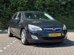 Zwart Gebruikt 2011 Opel Astra Edition Hatchback | € 6.950 (Duur)