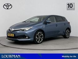 Blauw Gebruikt 2018 Toyota Auris Hatchback | € 14.445 (Eerlijke prijs)