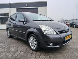 Grijs (metallic) Gebruikt 2008 Toyota Verso MPV | € 4.499 (Eerlijke prijs)