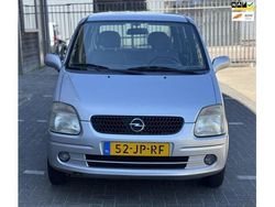 Grijs Gebruikt 2002 Opel Agila Elegance Hatchback | € 1.299 (Eerlijke prijs)