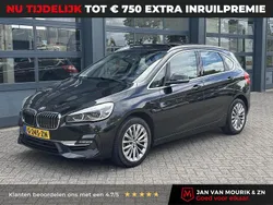 Zwart Gebruikt 2020 BMW 218 Executive Stationwagen | € 25.195 (Iets duurder)