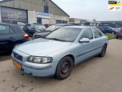 Grijs Gebruikt 2001 Volvo S60 Sedan | € 1.000 (Goede deal)