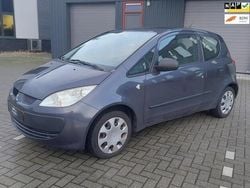 Grijs Gebruikt 2005 Mitsubishi Colt Inform Hatchback | € 1.400 (Eerlijke prijs)
