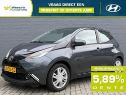 Grijs Gebruikt 2015 Toyota Aygo X-play Hatchback | € 7.790 (Eerlijke prijs)