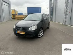 Zwart Gebruikt 2005 VW Polo Trendline Hatchback | € 950 (Goede deal)