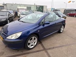 Blauw Gebruikt 2004 Peugeot 307 CC Cabriolet | € 1.995 (Duur)