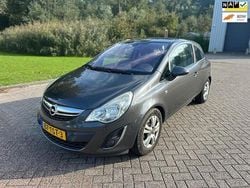 Grijs Gebruikt 2012 Opel Corsa Cosmo Hatchback | € 2.399 (Eerlijke prijs)