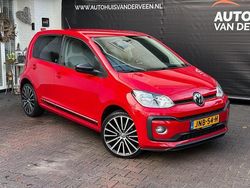 Rood Gebruikt 2018 VW up! Beats Hatchback | € 11.850 (Iets duurder)