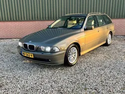 Groen Gebruikt 2002 BMW 520 Lifestyle Stationwagen | € 9.900