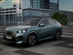 Groen Nieuw 2025 BMW iX2 Comfort Edition SUV | € 61.360 (Eerlijke prijs)