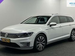 Wit Gebruikt 2015 VW Passat Highline Stationwagen | € 16.000 (Iets duurder)