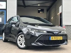 Zwart Gebruikt 2020 Toyota Corolla Active Hatchback | € 18.950 (Eerlijke prijs)