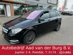 Zwart Gebruikt 2017 Mercedes B250e Business MPV | € 17.950 (Eerlijke prijs)
