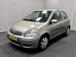 Grijs Gebruikt 2005 Toyota Yaris Hatchback | € 3.450 (Eerlijke prijs)