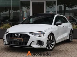 Wit Gebruikt 2021 Audi A3 Sportback Edition .1 Hatchback | € 29.700 (Eerlijke prijs)