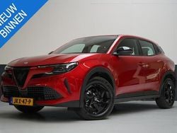 Rood Gebruikt 2025 Alfa Romeo Junior Edizione Speciale SUV | € 32.495 (Goede deal)
