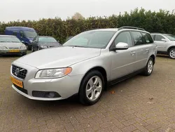 Grijs, metallic lak Gebruikt 2007 Volvo V70 Kinetic Stationwagen | € 9.850 (Duur)