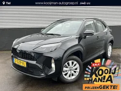 Zwart, metallic lak Gebruikt 2023 Toyota Yaris Cross Active SUV | € 26.400 (Goede deal)