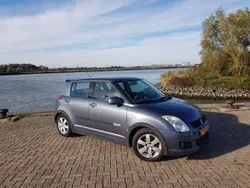 Grijs Gebruikt 2008 Suzuki Swift Hatchback | € 5.000 (Iets duurder)