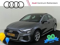 Grijs Gebruikt 2021 Audi A3 Basis Sedan | € 29.450 (Iets duurder)