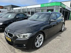 Zwart Gebruikt 2017 BMW 320 Comfort Edition Stationwagen | € 22.645 (Eerlijke prijs)