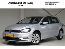 Grijs, metallic lak Gebruikt 2018 VW Golf VII Comfortline Hatchback | € 14.950 (Eerlijke prijs)