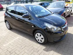 Zwart, metallic lak Gebruikt 2019 Opel Karl Edition Hatchback | € 8.950 (Eerlijke prijs)